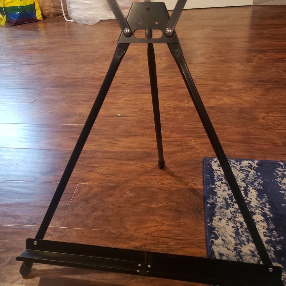 Folding easel with case
